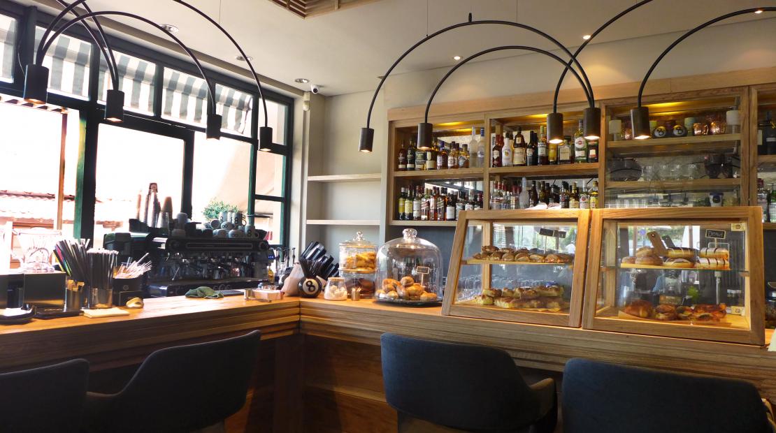 OCTO cafe bar, Kardia, Thessaloniki